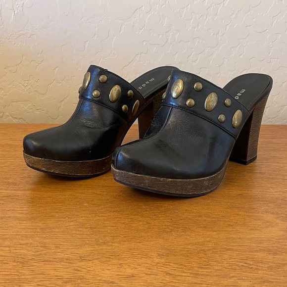 Madden Girl Mules 6 Jaanis Black Gold Stud Platform Heel Mules Clogs Shoes - Picture 1 of 12